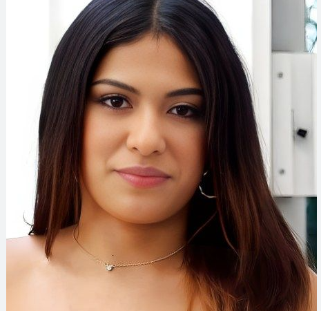 Reyna Belle